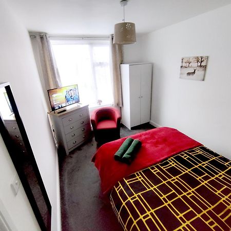 House Share With Few Ensuite Rooms Near Southmead Bristol Exterior photo