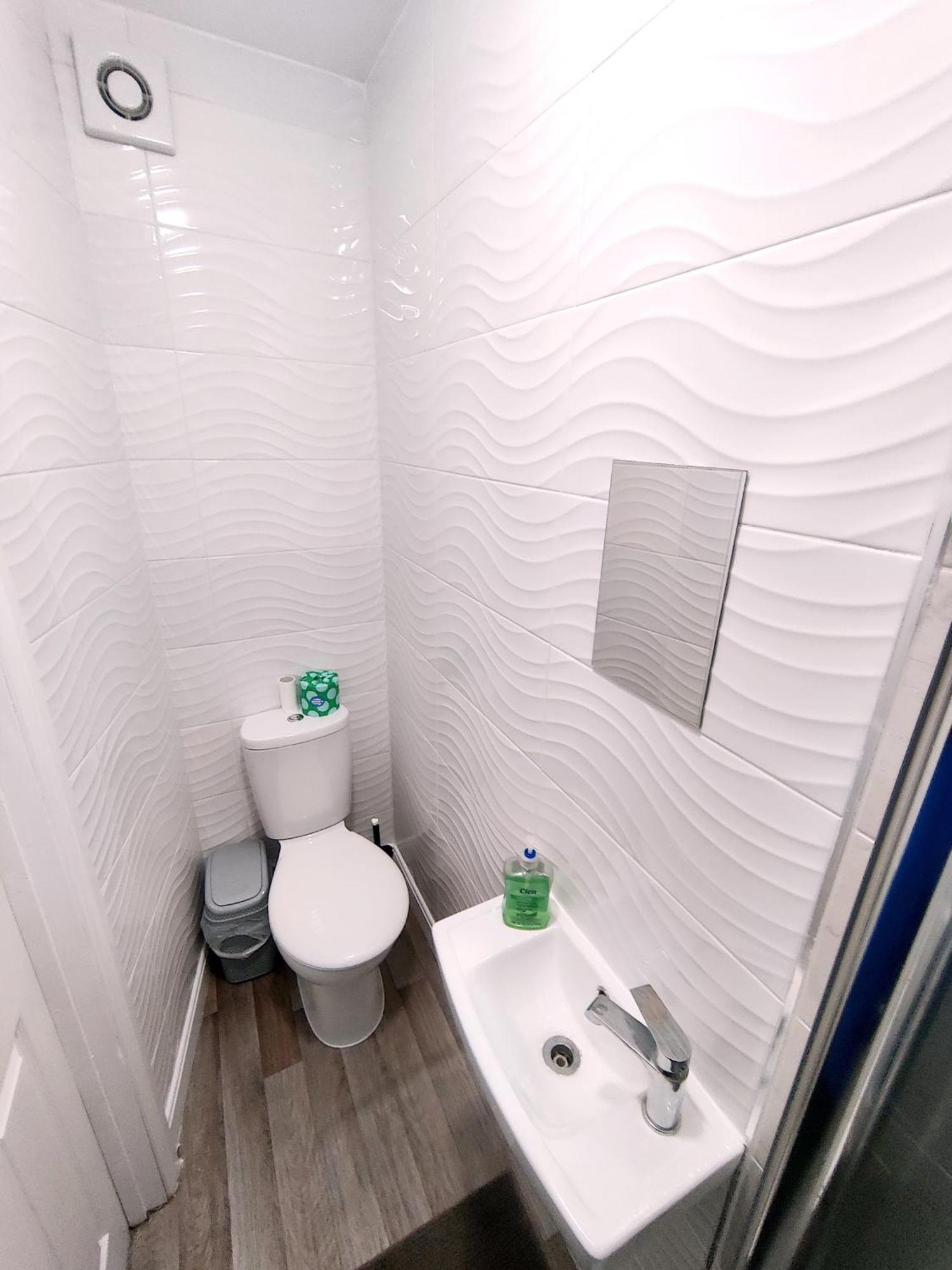 House Share With Few Ensuite Rooms Near Southmead Bristol Exterior photo