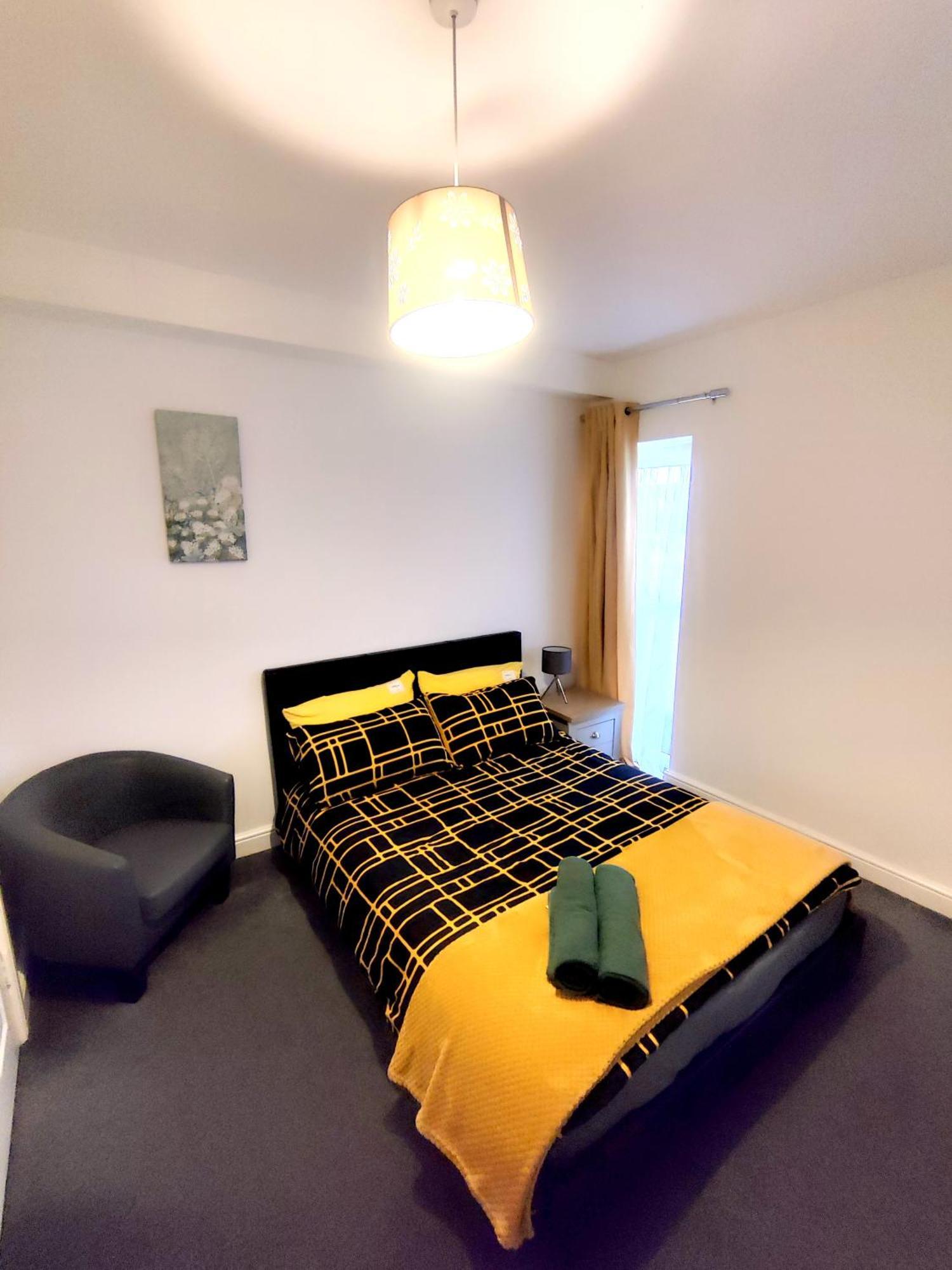 House Share With Few Ensuite Rooms Near Southmead Bristol Exterior photo
