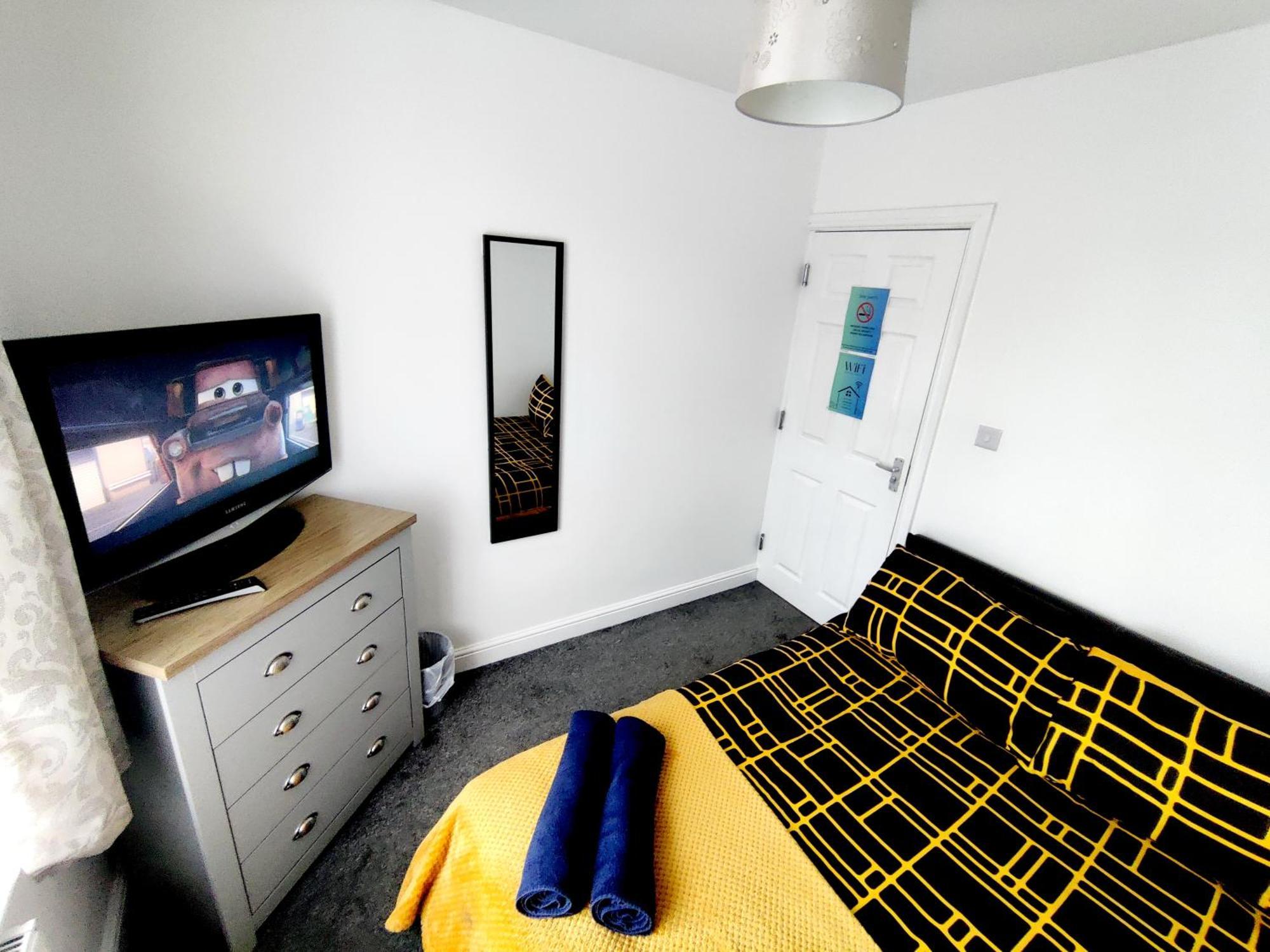House Share With Few Ensuite Rooms Near Southmead Bristol Exterior photo