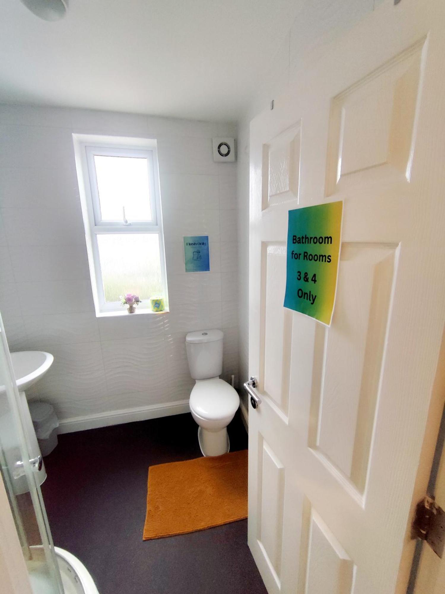 House Share With Few Ensuite Rooms Near Southmead Bristol Exterior photo