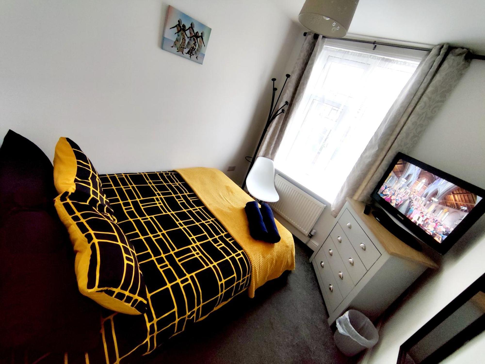 House Share With Few Ensuite Rooms Near Southmead Bristol Exterior photo