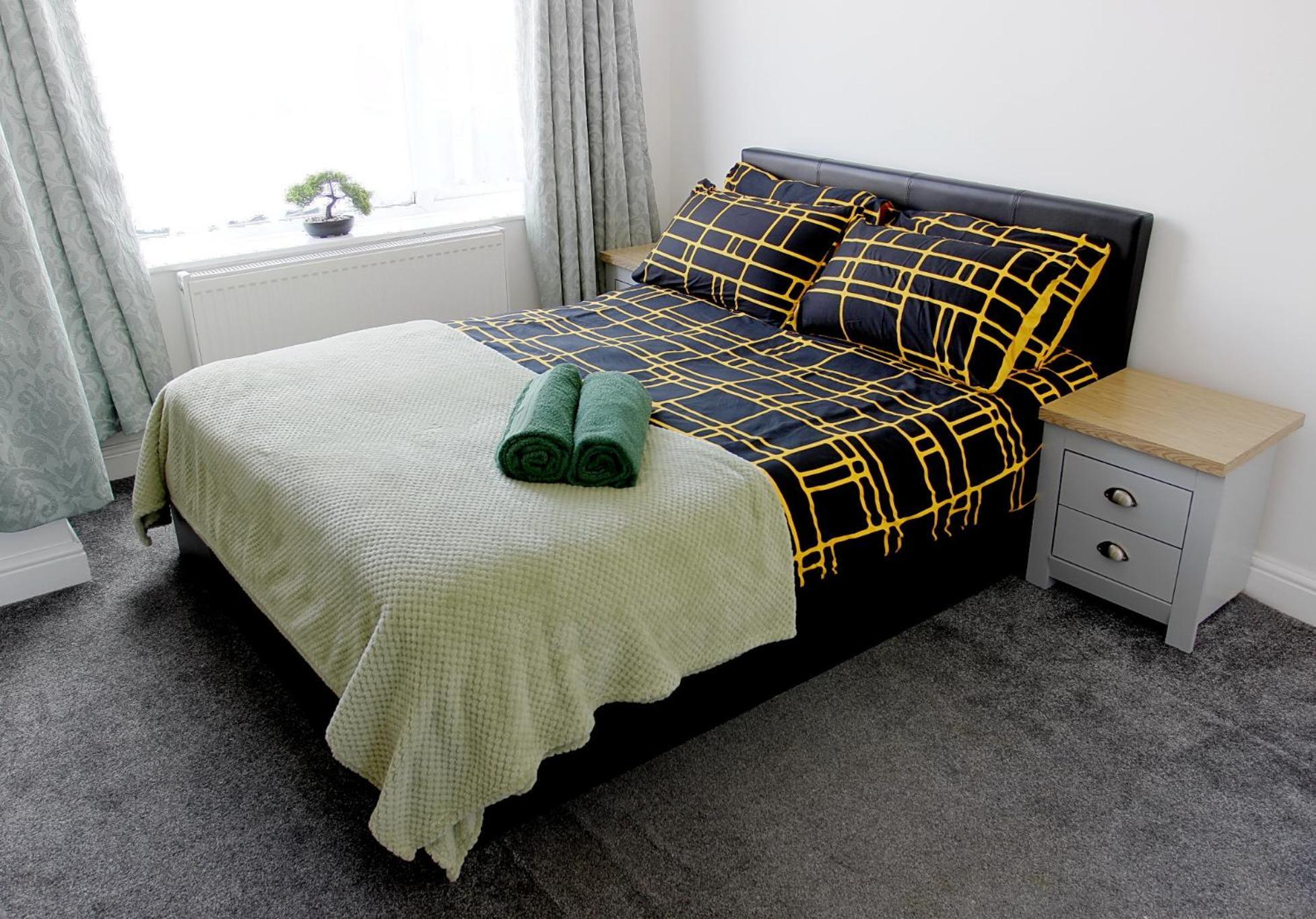 House Share With Few Ensuite Rooms Near Southmead Bristol Exterior photo