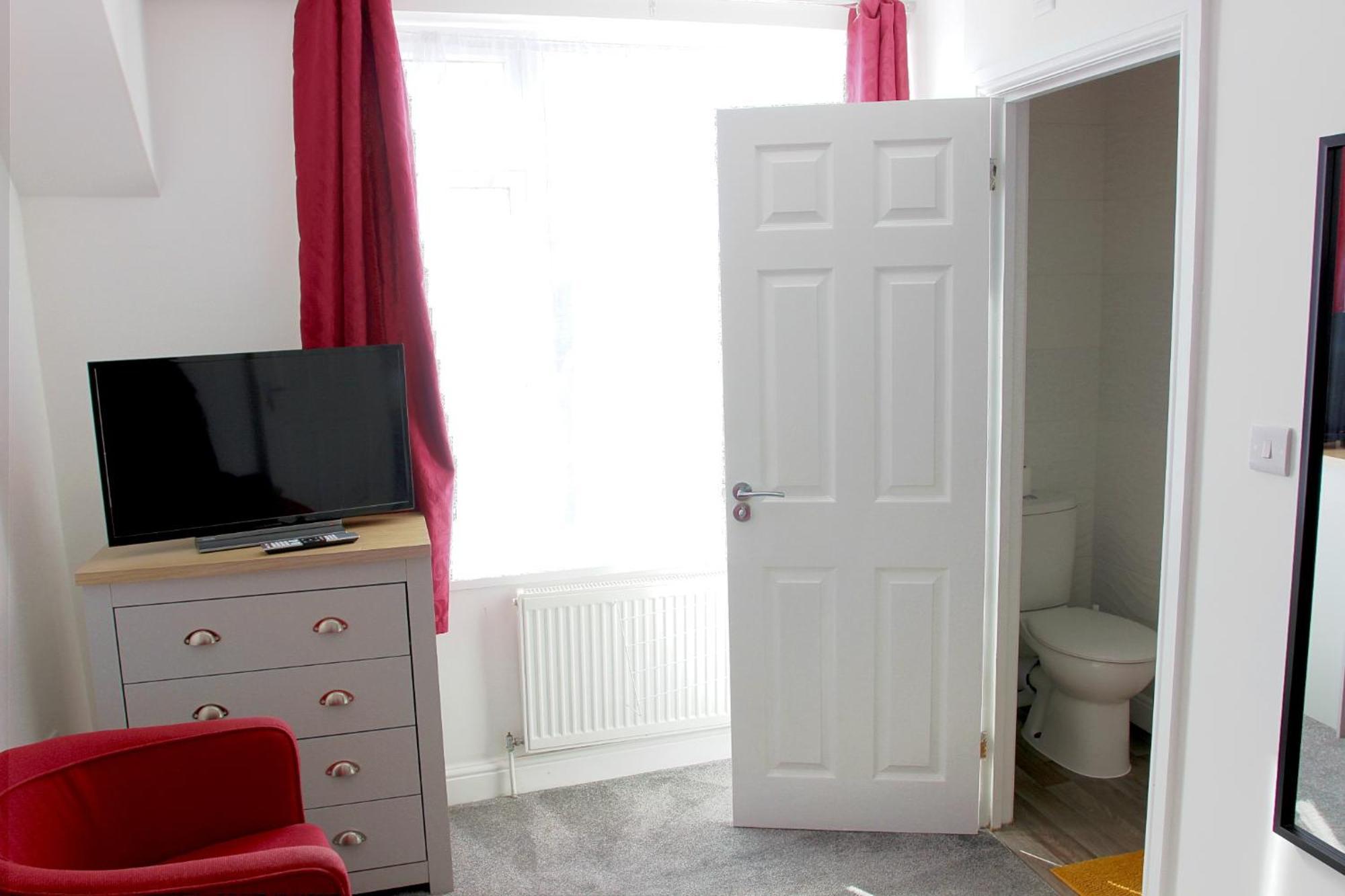 House Share With Few Ensuite Rooms Near Southmead Bristol Exterior photo